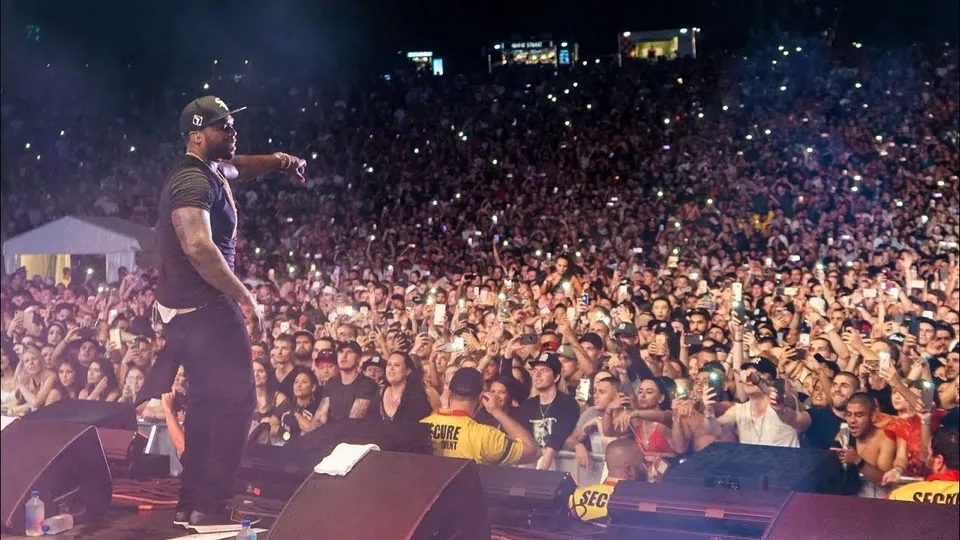 50 Cent on stage in Australia celebrating 15 years of Get Rich or Die Tryin'